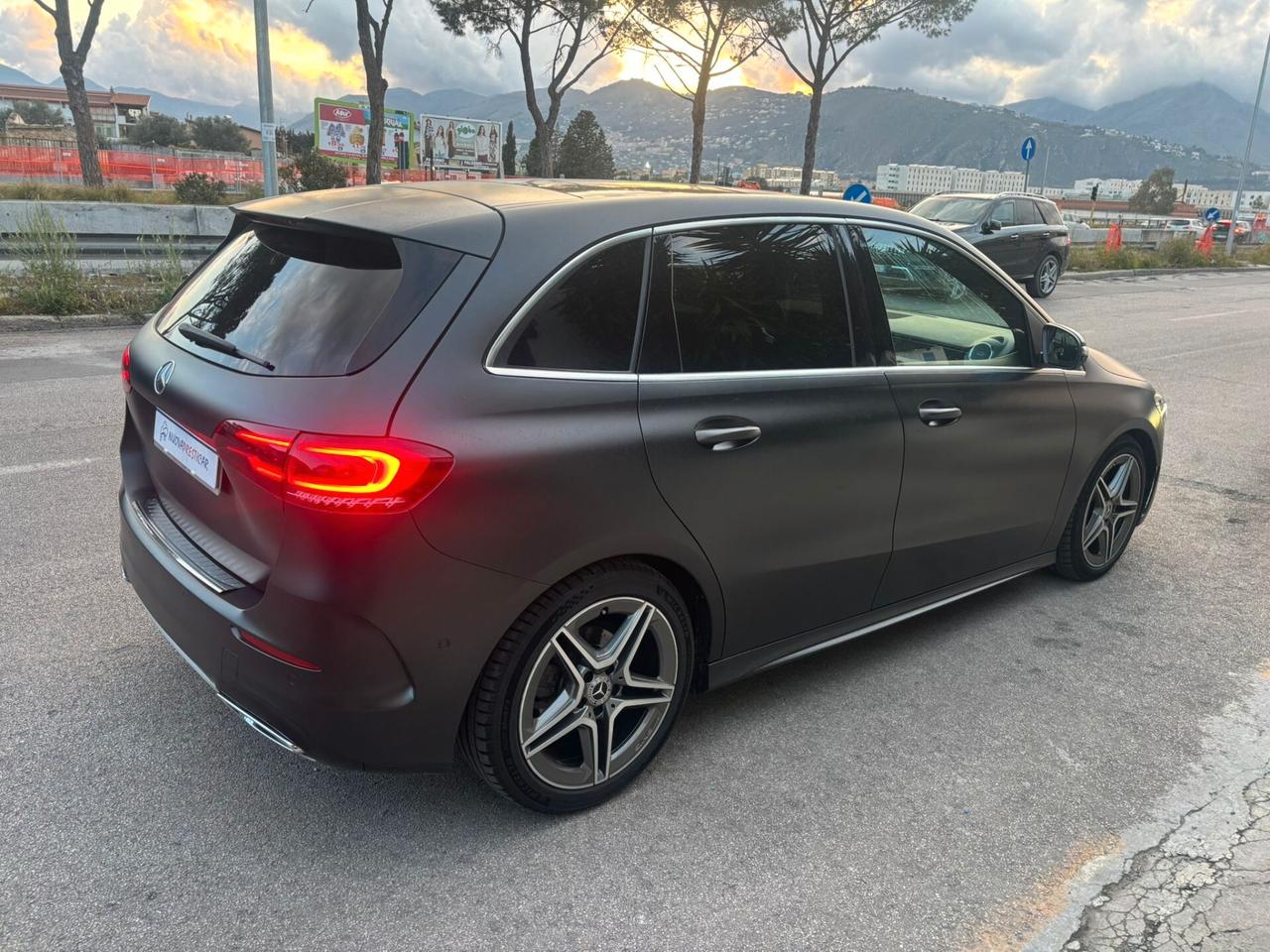 Mercedes-benz B 200 Mercedes 200d AMG Premium Plus