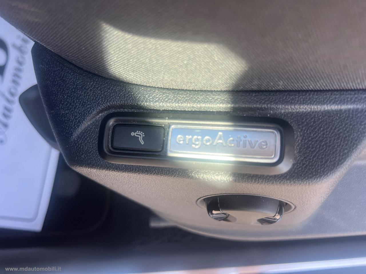 VOLKSWAGEN Tiguan 2.0 TDI DSG Executive BMT VIRTUAL CAMERA NAVI LED