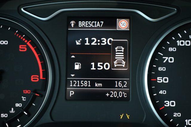 AUDI A3 Sportback 1.6 TDI S tronic ACC RADAR Navi LED UniP