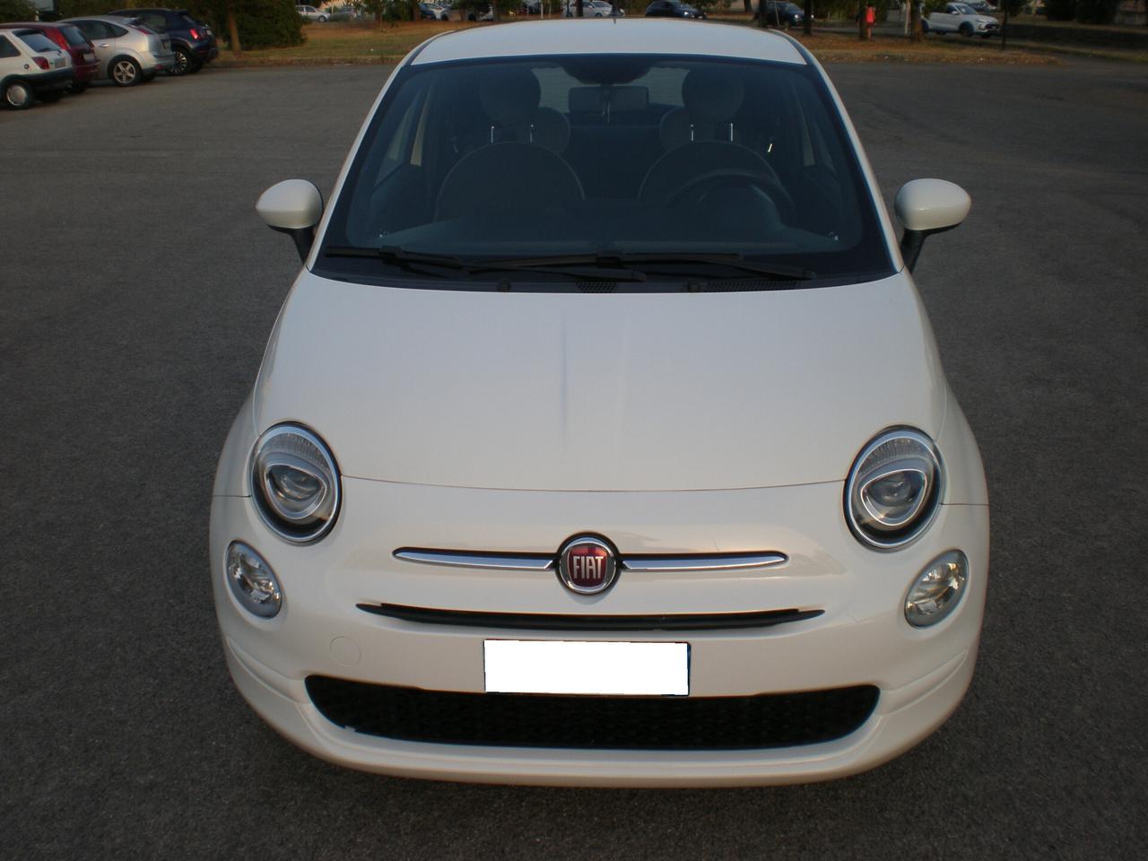 Fiat 500 1.0 Hybrid, pochissimi km, da vetrina