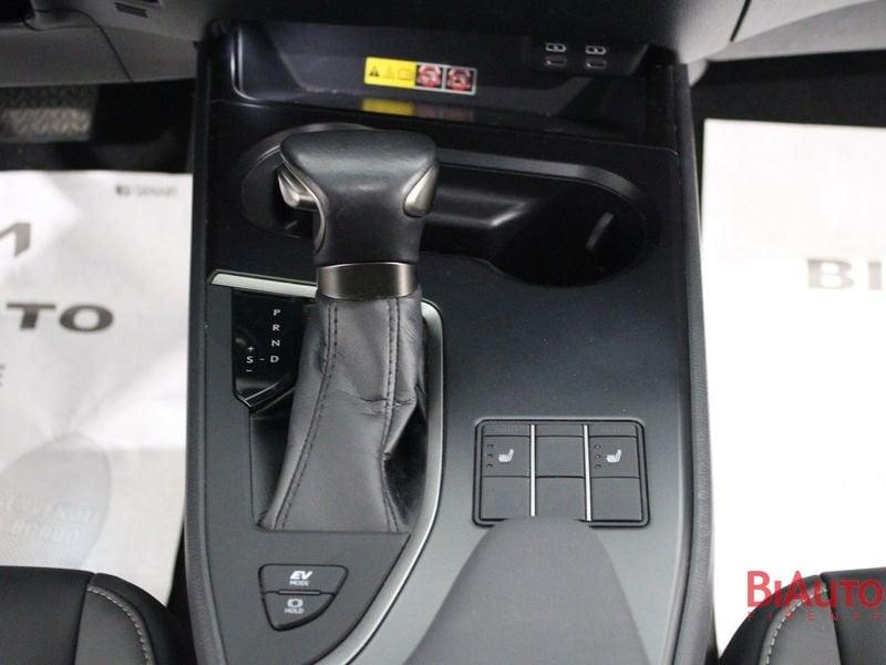 Lexus UX UX 250h 2.0 Design 2wd cvt