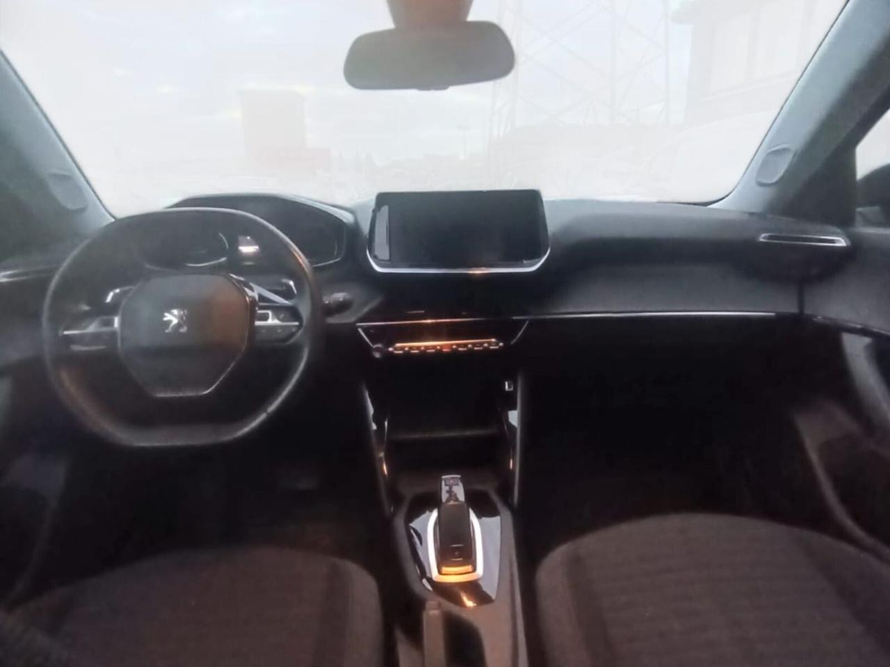 Peugeot 2008 PureTech 130 S&S EAT8 Active Pack