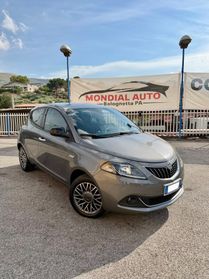 Lancia Ypsilon 1.0 70cv Hybrid Alberta Ferretti 2023