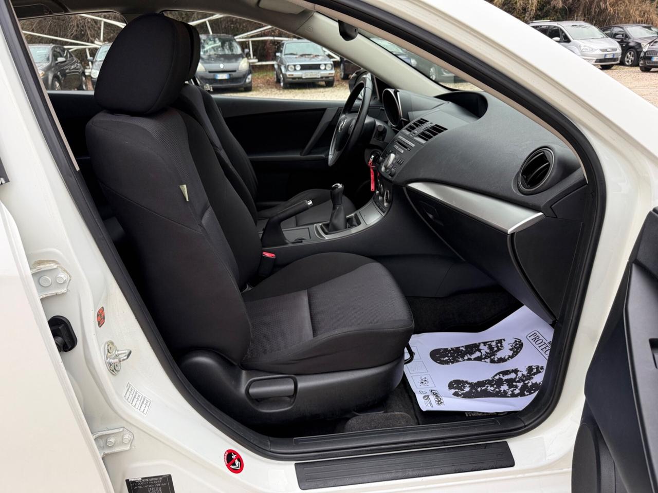 Mazda 3 1.6 MZ-CD 109 CV 5p. Advanced Unico Top