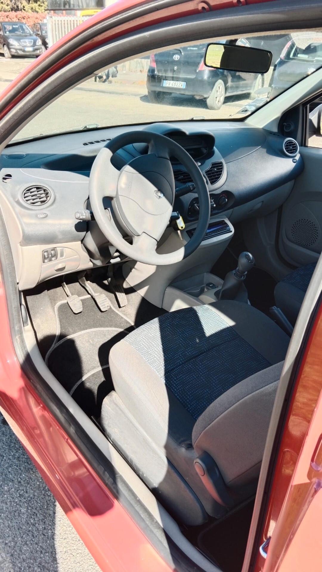 Renault Twingo 1.2 16V Dynamique