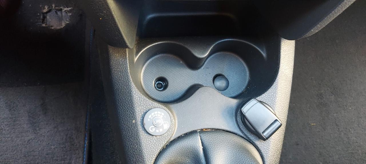 Dacia Sandero Stepway 1.0 TCe 100CV ECO-G 15th Anniversary