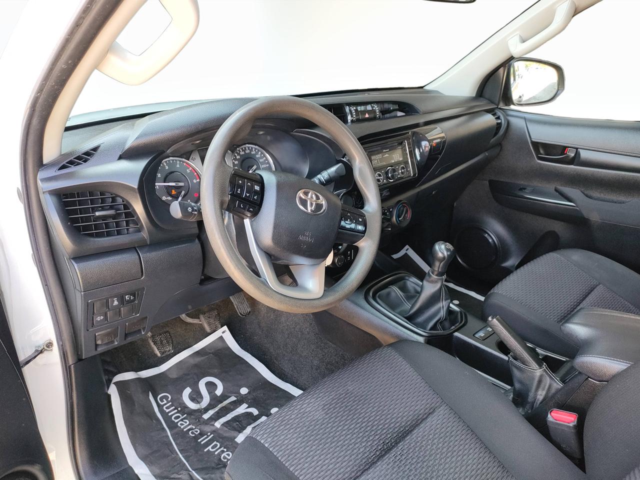 TOYOTA Hilux 2.4 d-4d C&C 4x4 Comfort