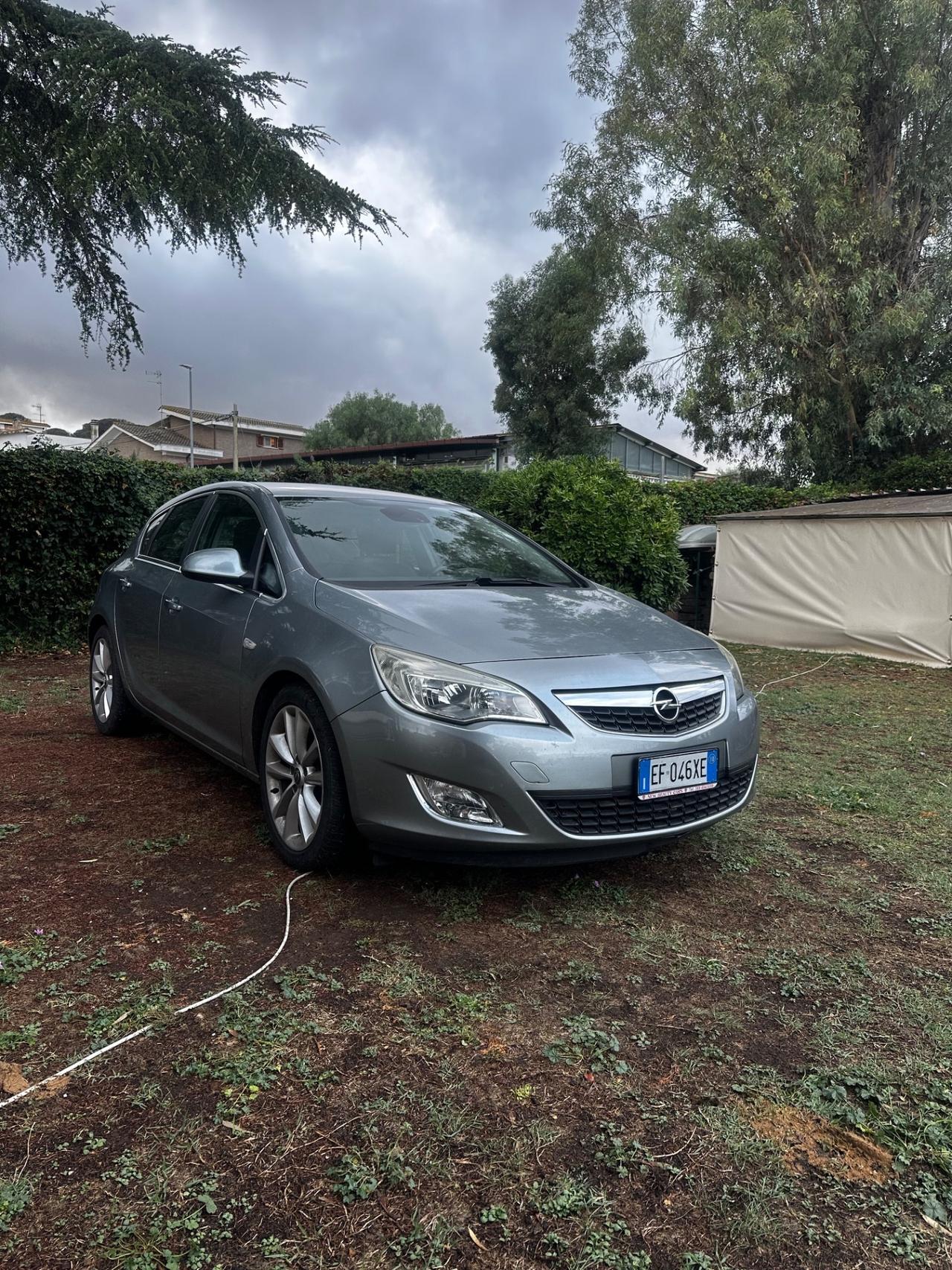 Opel Astra 1.7 CDTI 125CV 5 porte Cosmo
