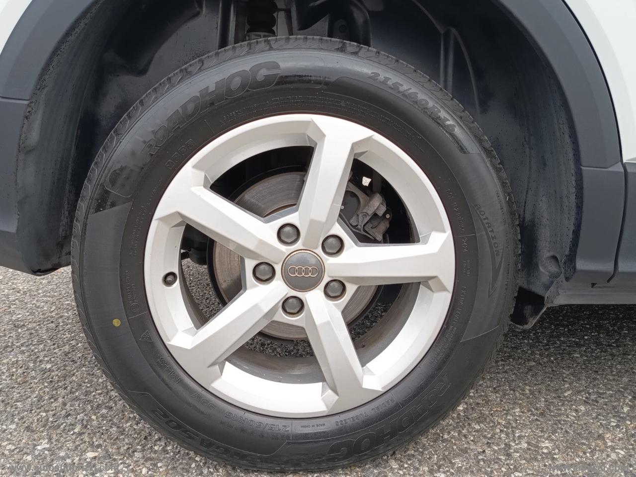 AUDI Q2 30 TDI S tronic Business