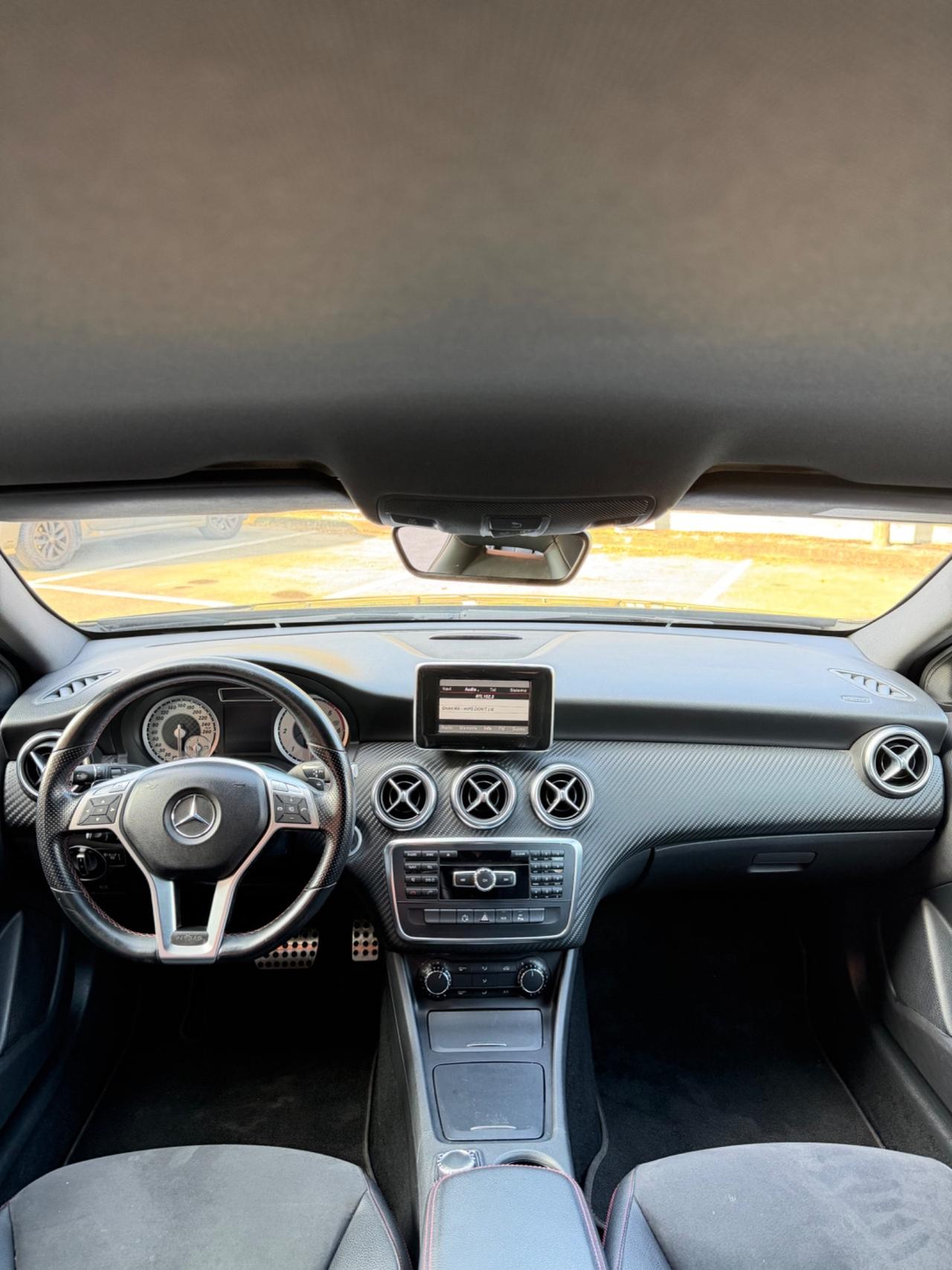 Mercedes-benz A 180 Premium amg