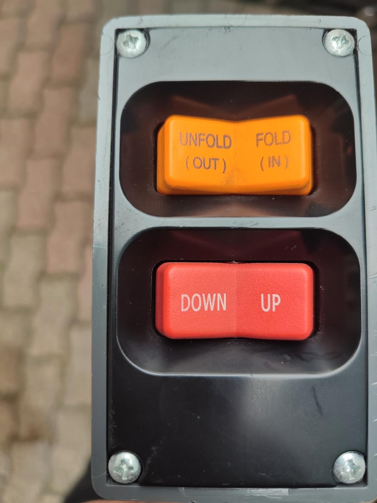 OPEL COMBO 1.4BENZINA 2017 EURO6B PEDANA DISABILI ELETTRICA