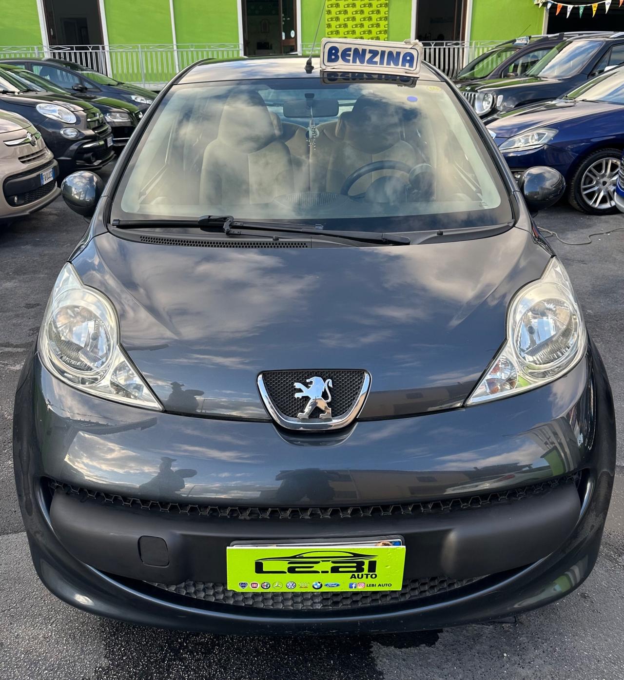 Peugeot 107 1.0 68CV 5p. Sweet Years 2007