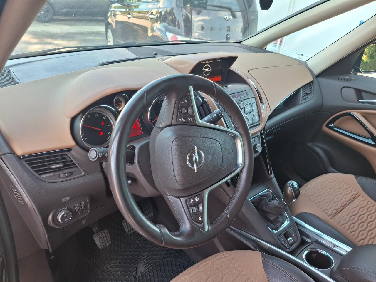 Opel Zafira Tourer 1.6 CDTi, 7POSTI, Cosmo