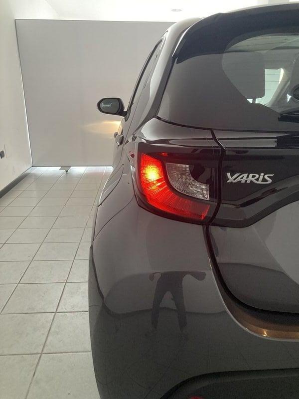 Toyota Yaris 1.0 5 porte Active