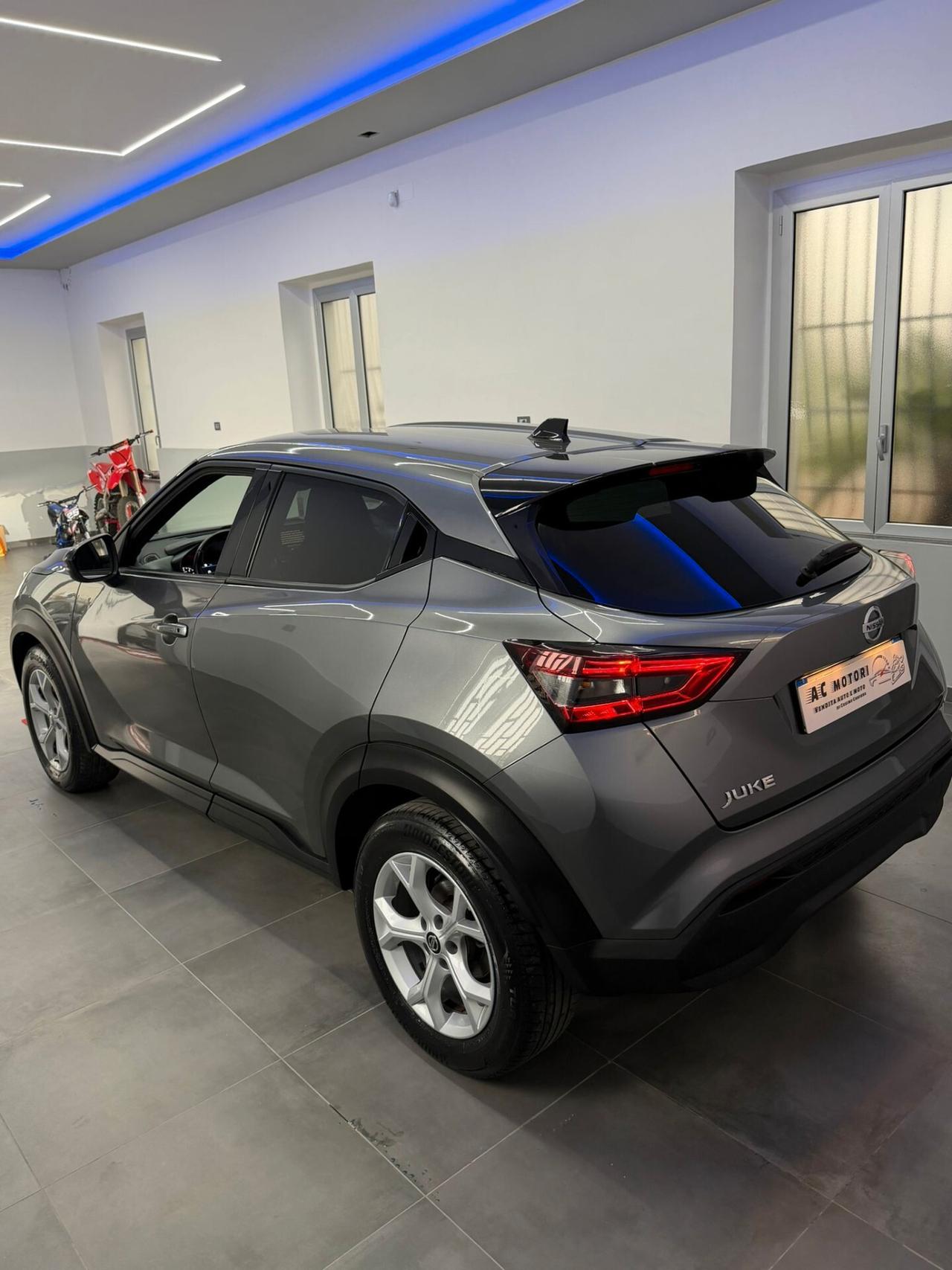 Nissan Juke 1.0 DIG-T 117 CV N-Connecta
