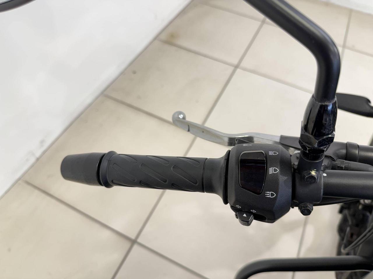 MOTO GUZZI V7 850 Stone Abs