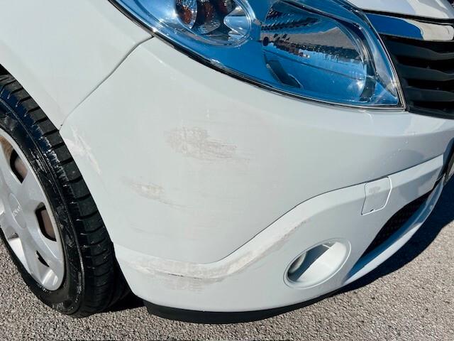 Dacia Sandero 1.2 16V - 2010