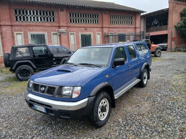 Nissan Navara 2.5 td Doppia cabina