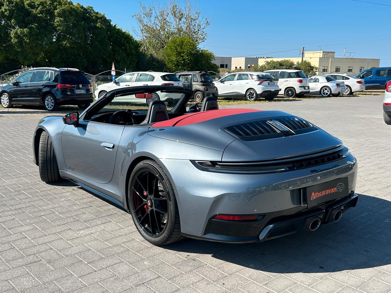 Porsche 992.2 911 Cabrio 3.6 Carrera 4 GTS auto 541 CV