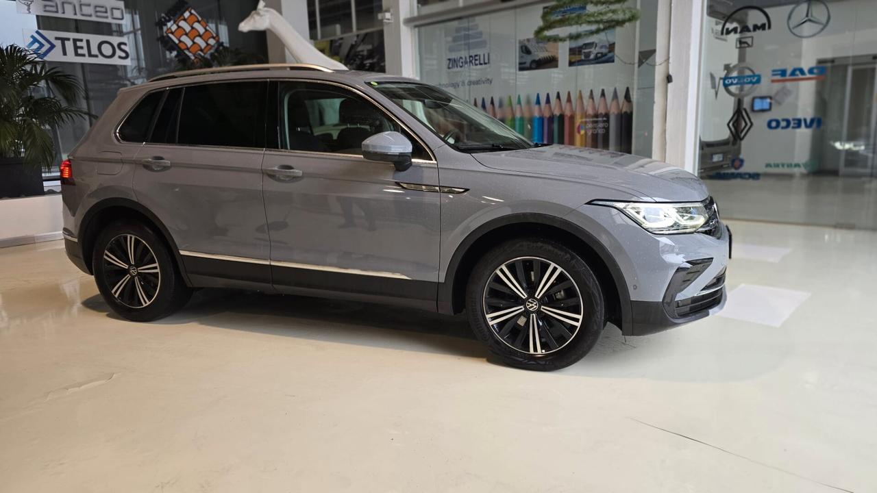 Volkswagen Tiguan 2.0 TDI 150 CV SCR DSG Elegance