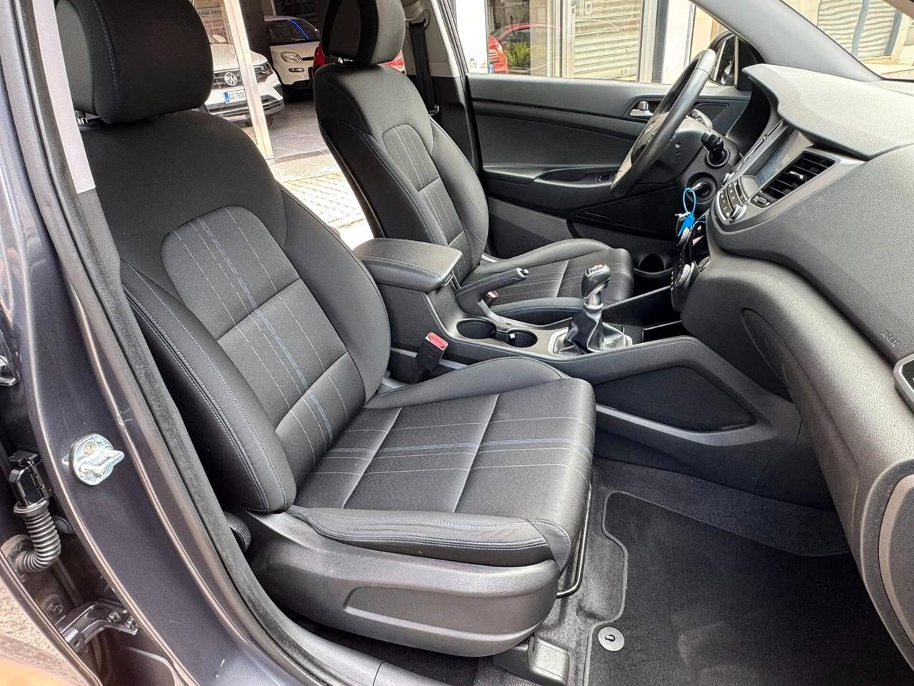 HYUNDAI TUCSON 1.7 CRDI 115 CV. X-POSSIBLE NAVI+RETROCAMERA