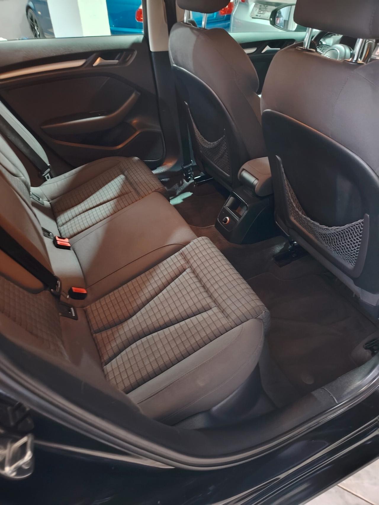 Audi A3 Sedan 1.6 TDI 116 CV S tronic Business