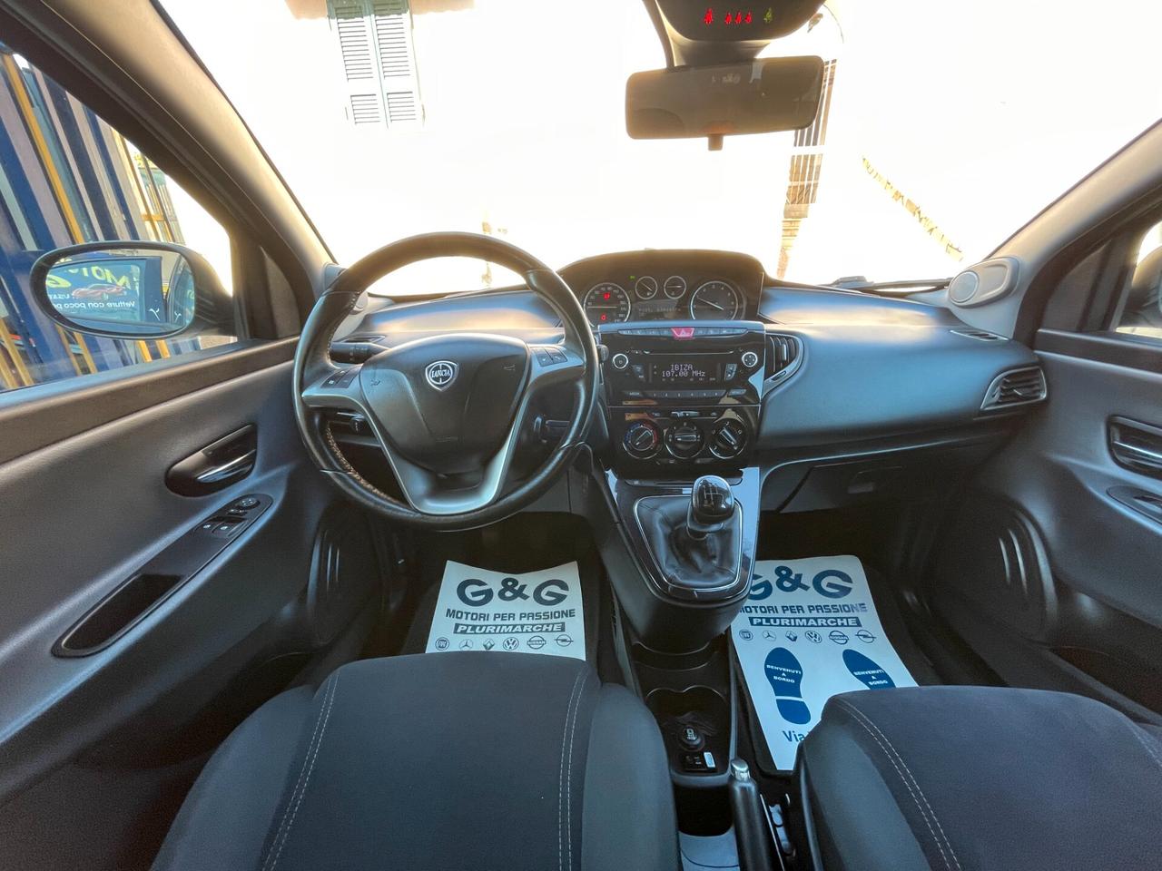 Lancia Ypsilon 1.2 69 CV Platinum EURO 5