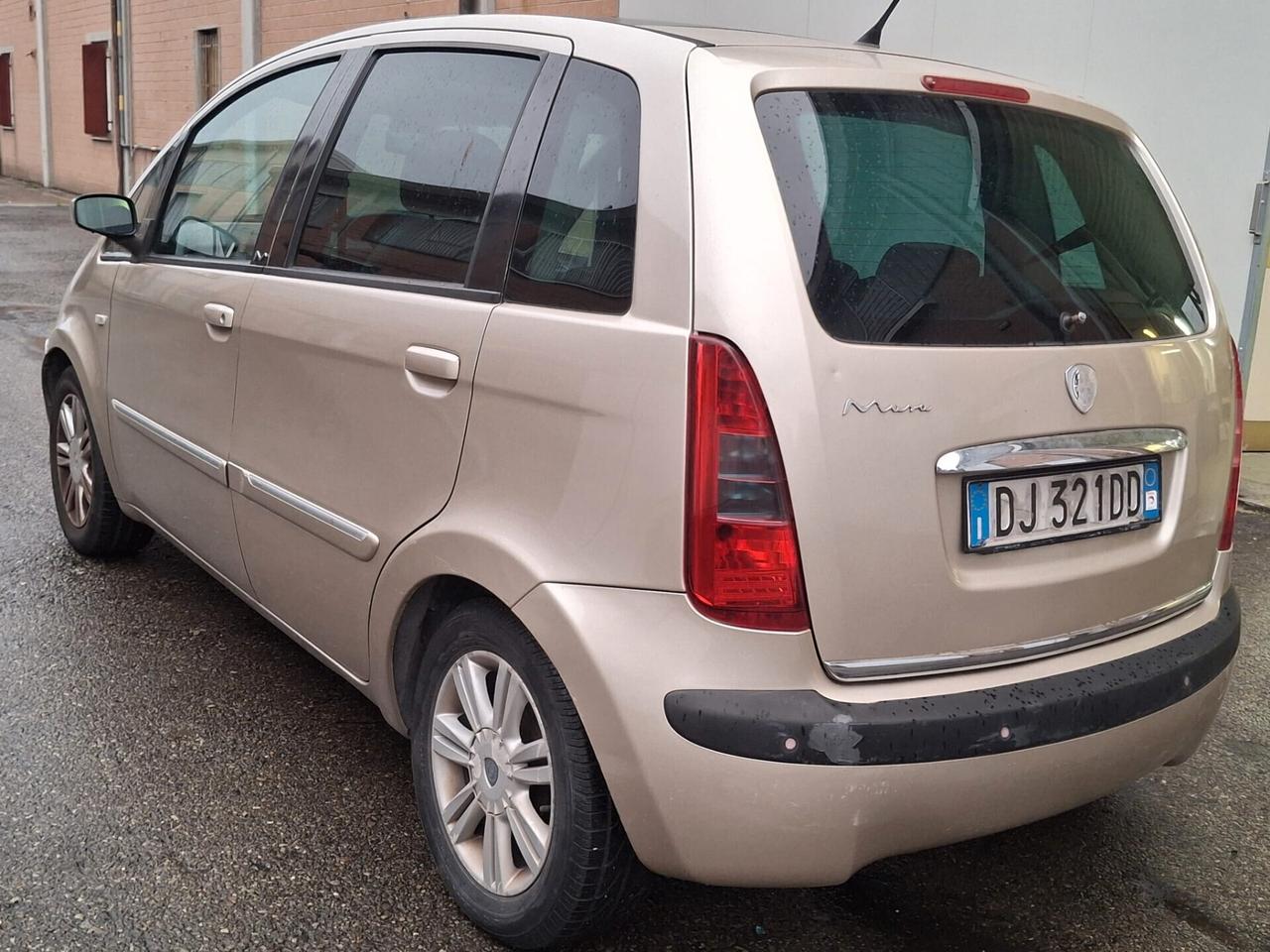 Lancia MUSA 1.4 16V Platino Plus GPL