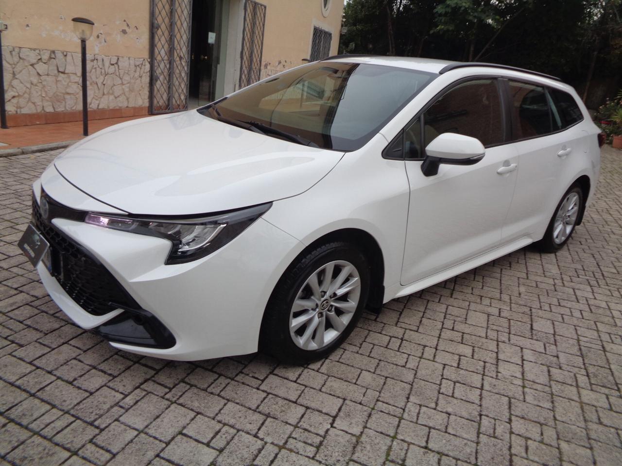 Toyota Corolla Touring Sports 1.8 Hybrid Active NESSUN VINCOLO DI FINANZIAMENTO