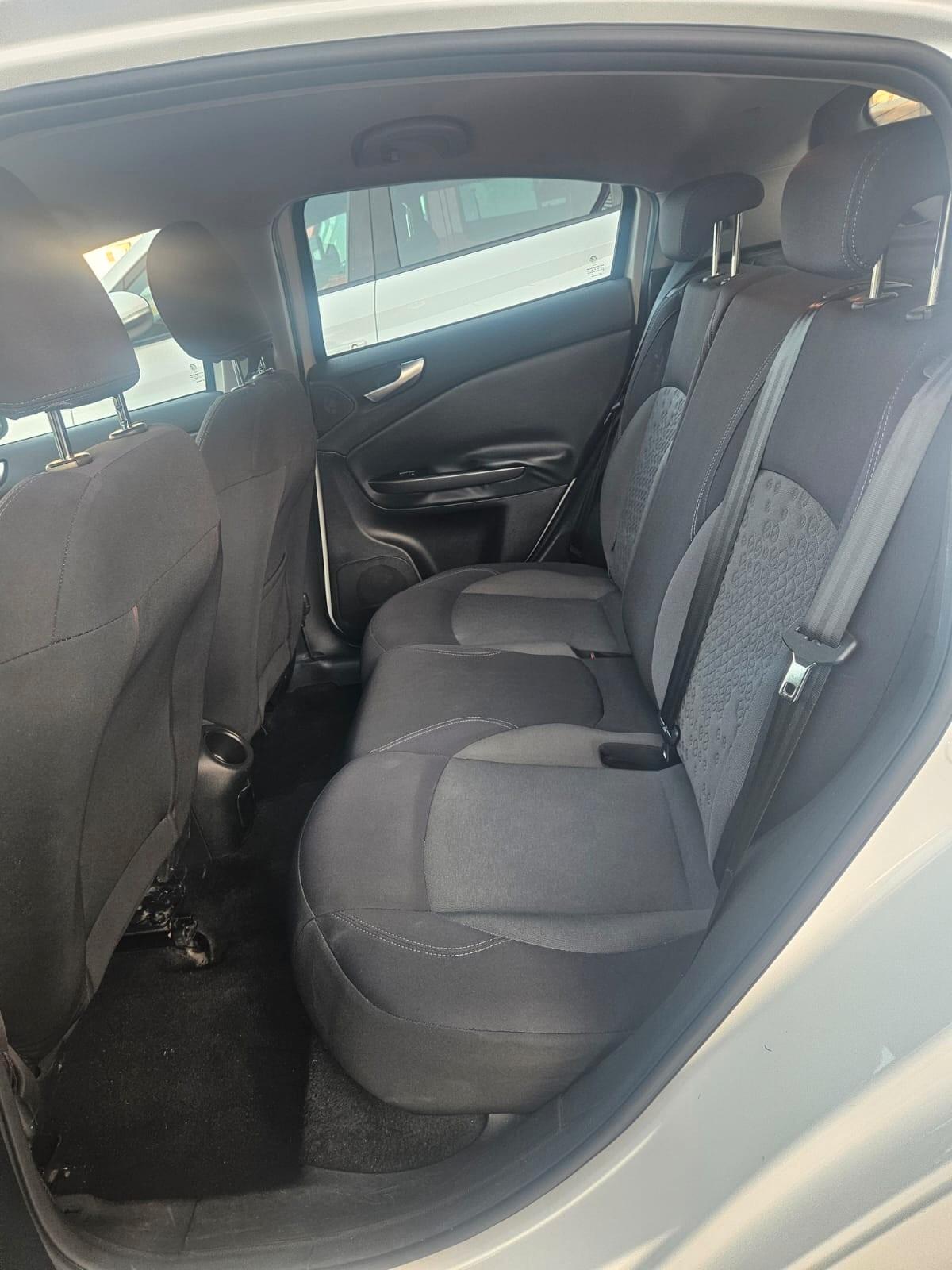 Alfa Romeo Giulietta 1.6 JTDM 105CV