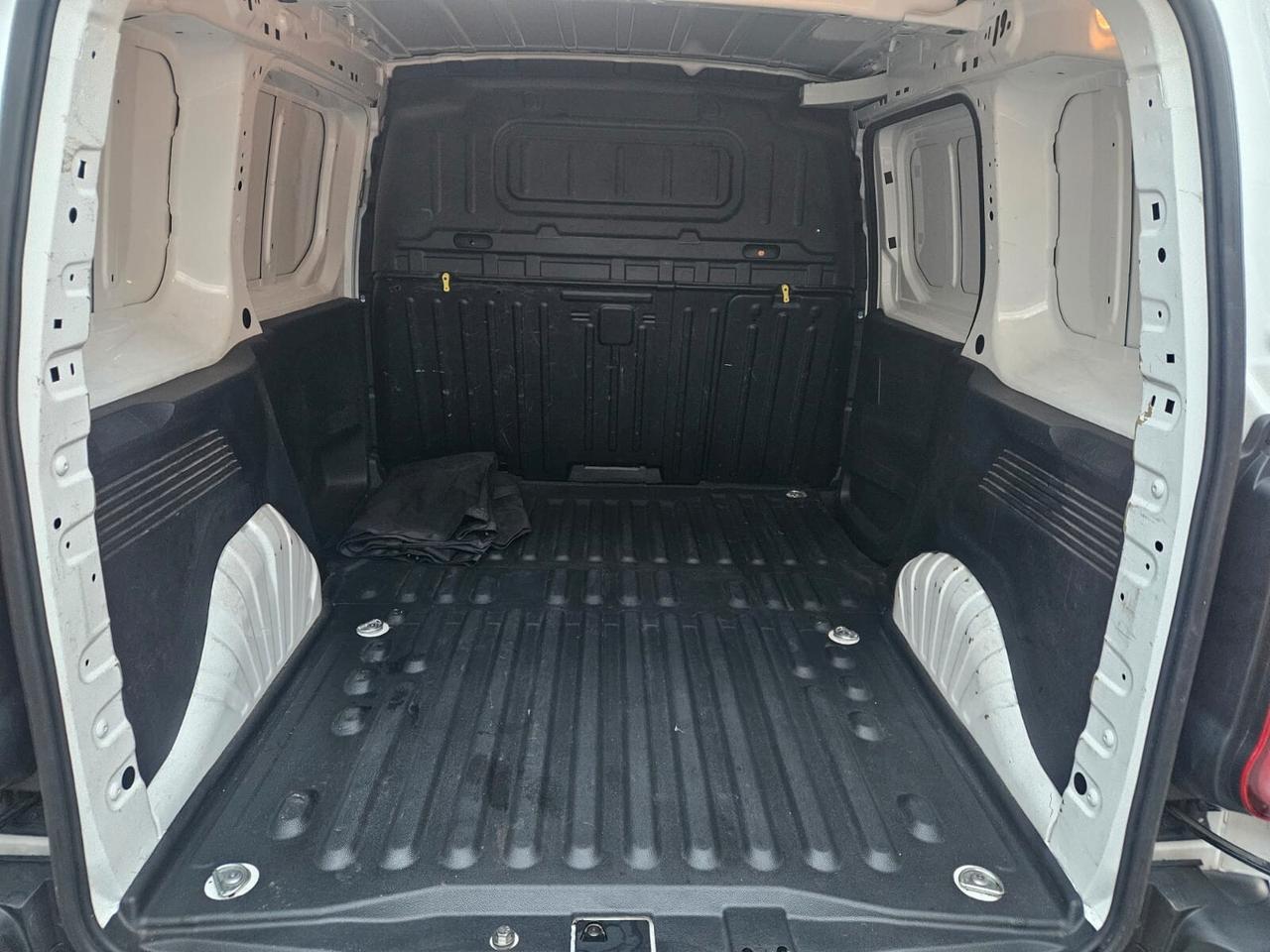 Opel Combo Cargo 1.5 Diesel - 3 POSTI -