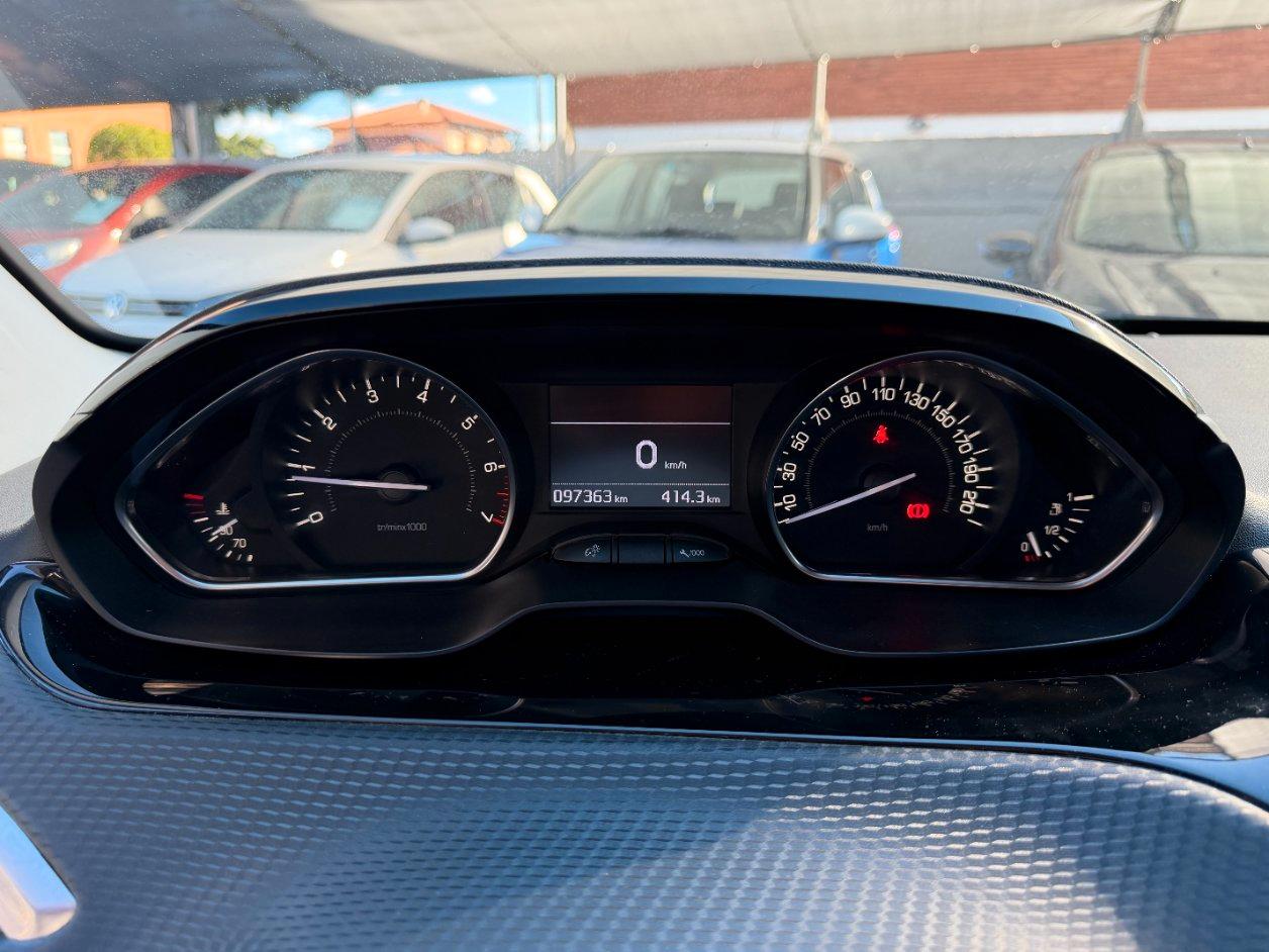 Peugeot 208 5 Porte 208 5p 1.2 puretech Allure 82cv CINGHIA NUOVA VERNICE ORIGINALE UNICA!!!