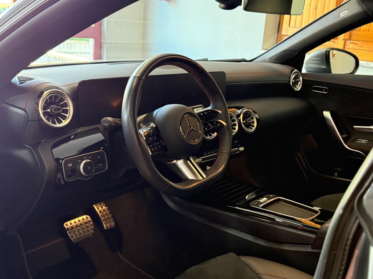 Mercedes-benz CLA 200 d Automatic Shooting Brake AMG Line Premium