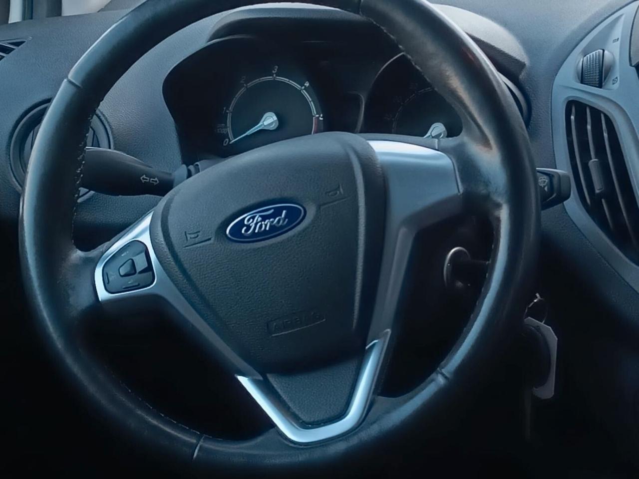 Ford Transit Courier 1.5 TDCi 75CV Van Trend