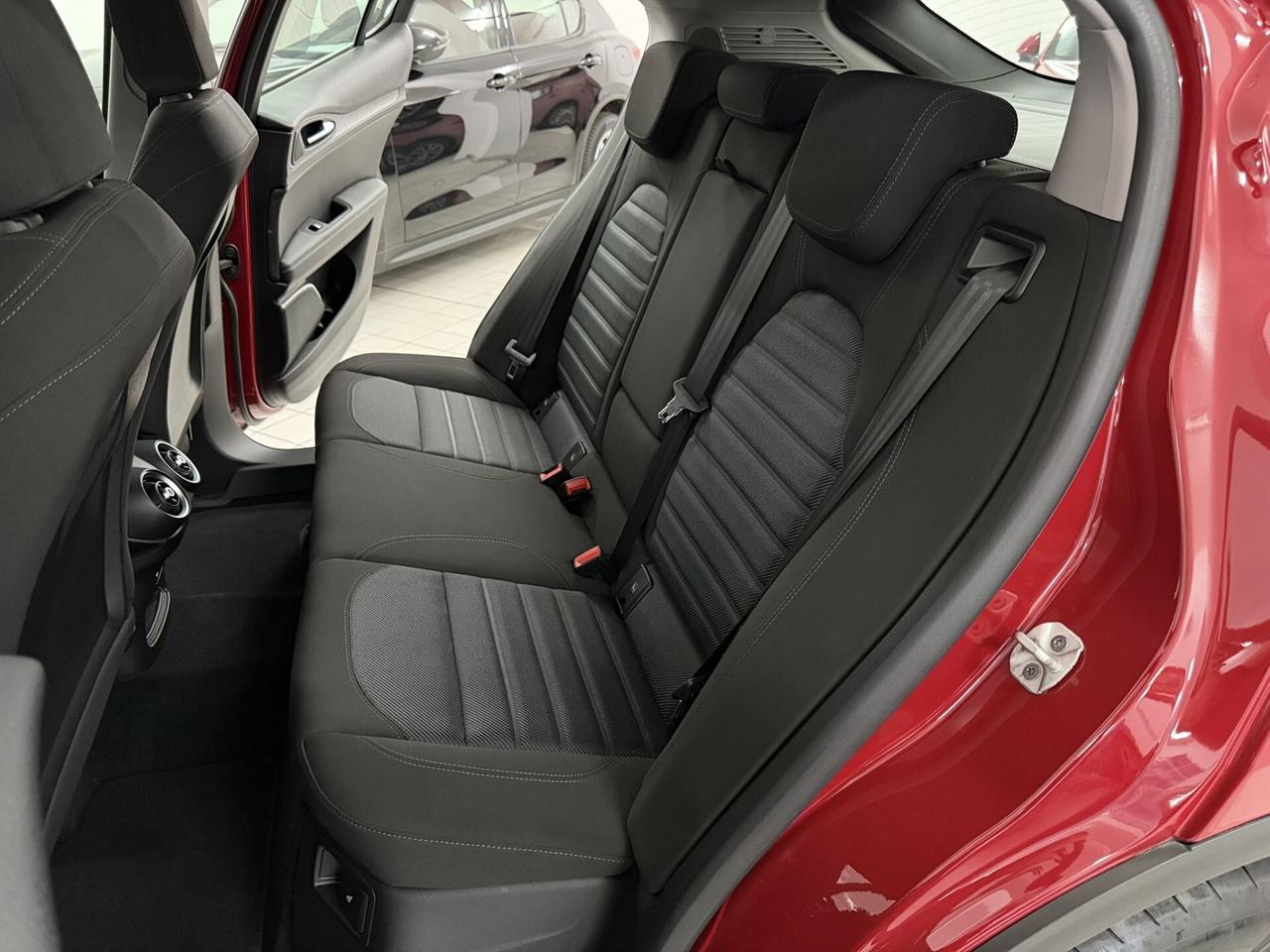 Alfa Romeo Stelvio 2.2 TD 190 CV BUSINESS Q4 PADDLE RETROCAMERA