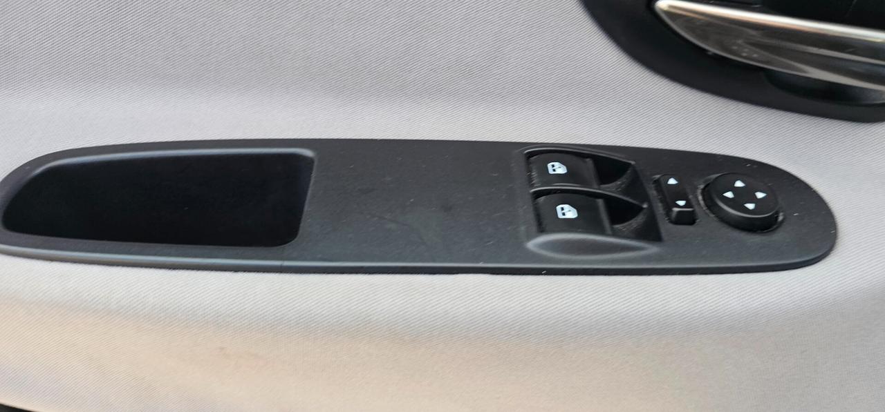 Lancia Ypsilon 1.3 MJT 16V 95 CV 5 porte S&S Platinum