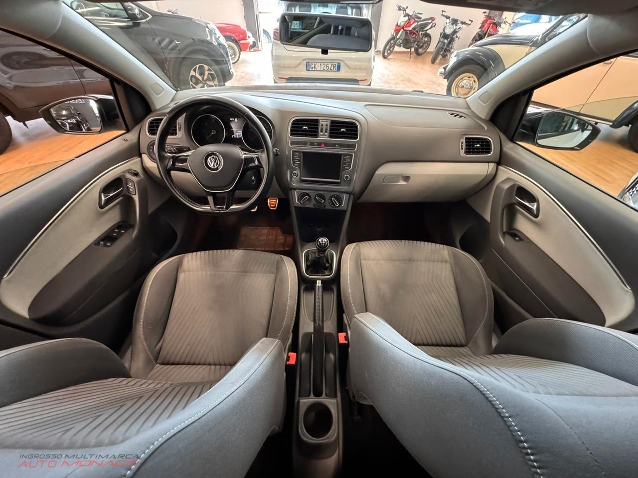 Volkswagen Polo 1.4 TDI 90cv - 2015