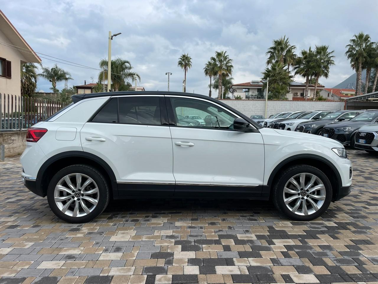 Volkswagen T-Roc Advanced 2.0 TDI 150CV DSG 4motion