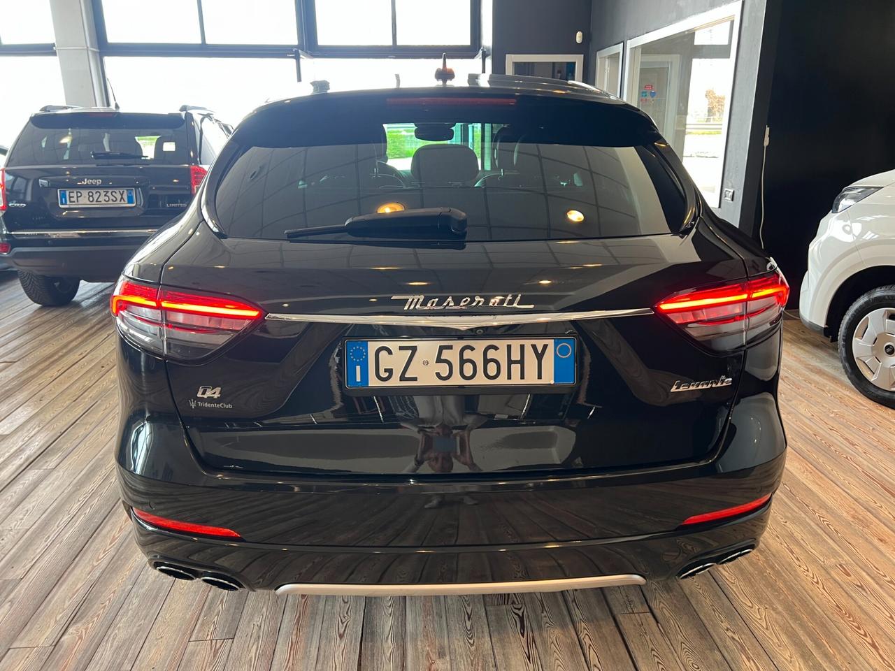 Maserati Levante AWD GRANLUSSO / UNICO PROPRIETARIO