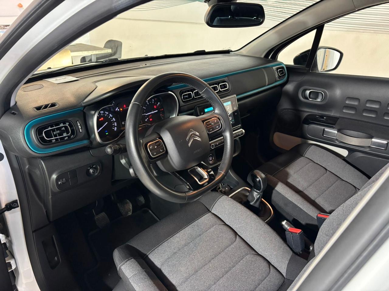 Citroen C3 1.2 Benzina 83 cv -Shine Pack Navigatore e Telecamera