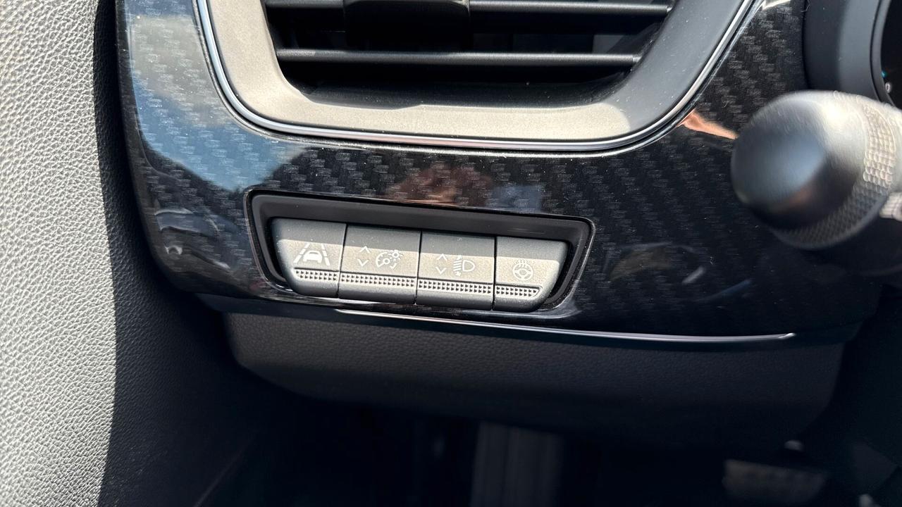 Renault Arkana Hybrid E-Tech 145 CV R.S. Line