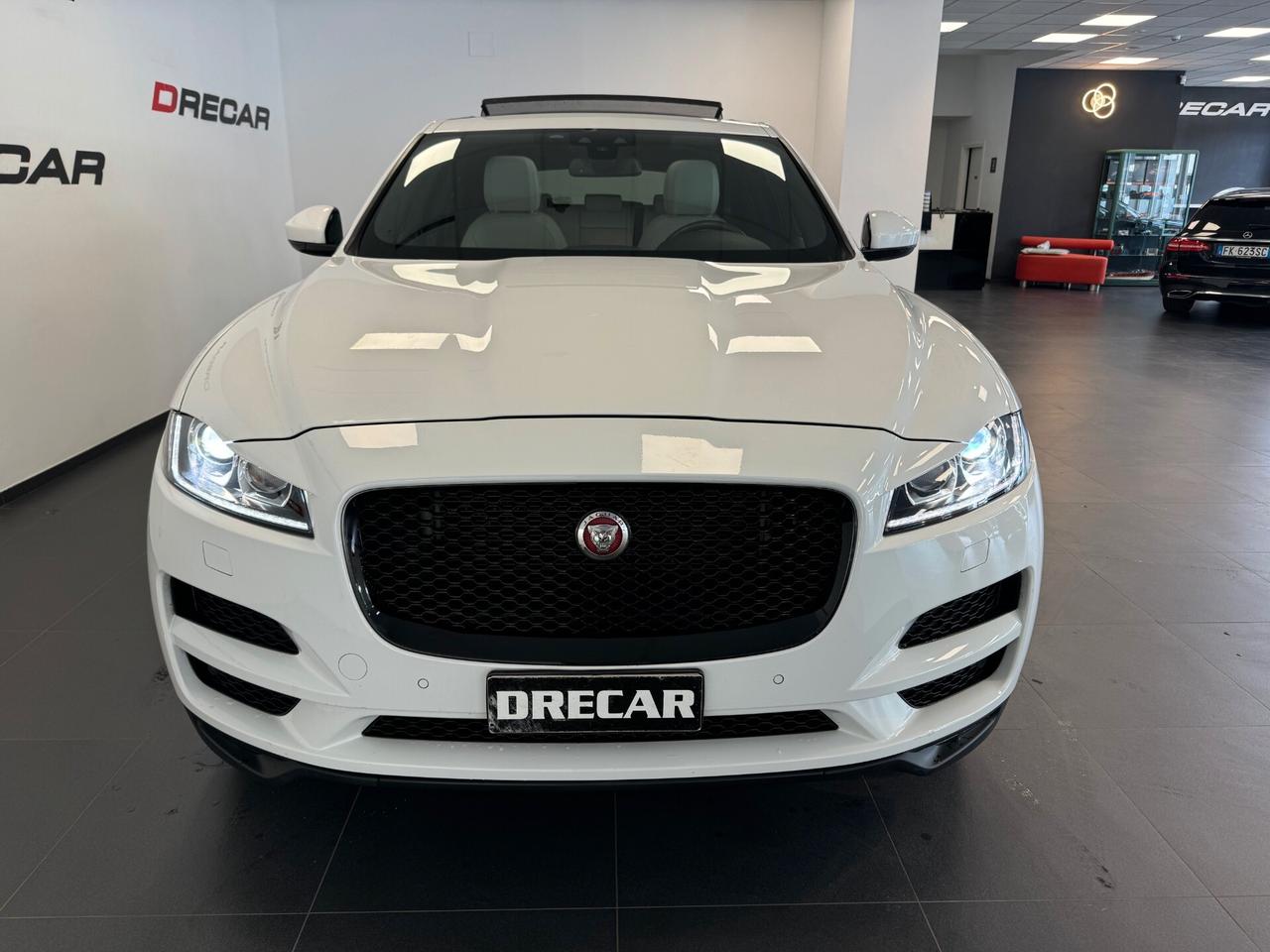 Jaguar F-Pace 2.0 D 180 CV AWD aut. R-Sport TETTO UNIPROP. PARI NUOVO