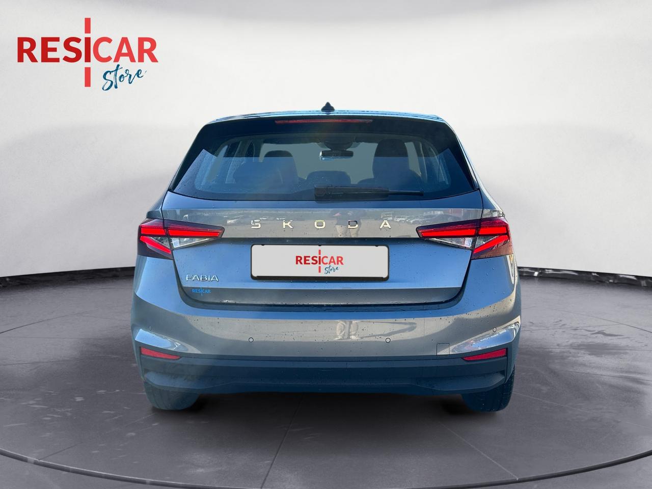 SKODA Fabia Young Edition 1,0 TSI 70 kW (95 CV) 5 marce - manuale