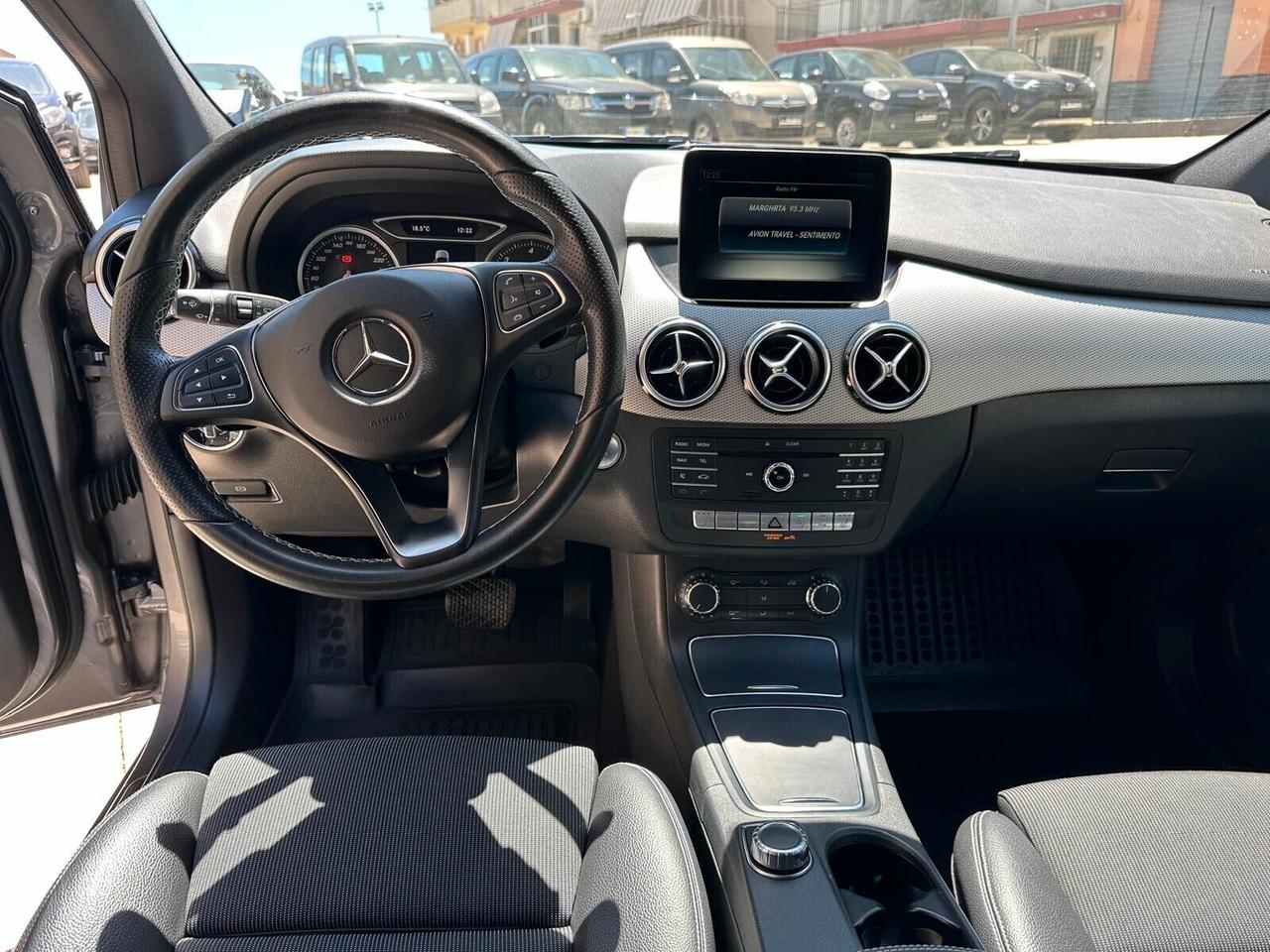 Mercedes-benz B 200 B 200 d Automatic Premium