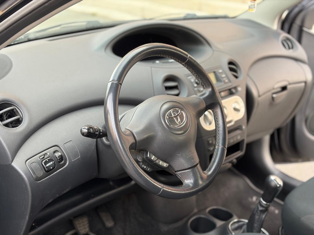 Toyota Yaris 1.4 tdi 5 porte km 82.000 - 2004