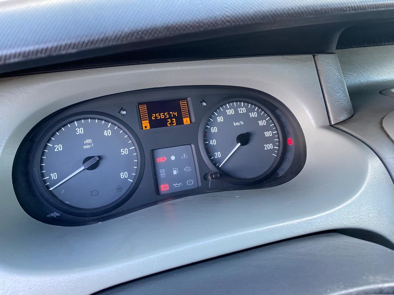Opel Vivaro 27 2.0 CDTI PC-TN Furgone