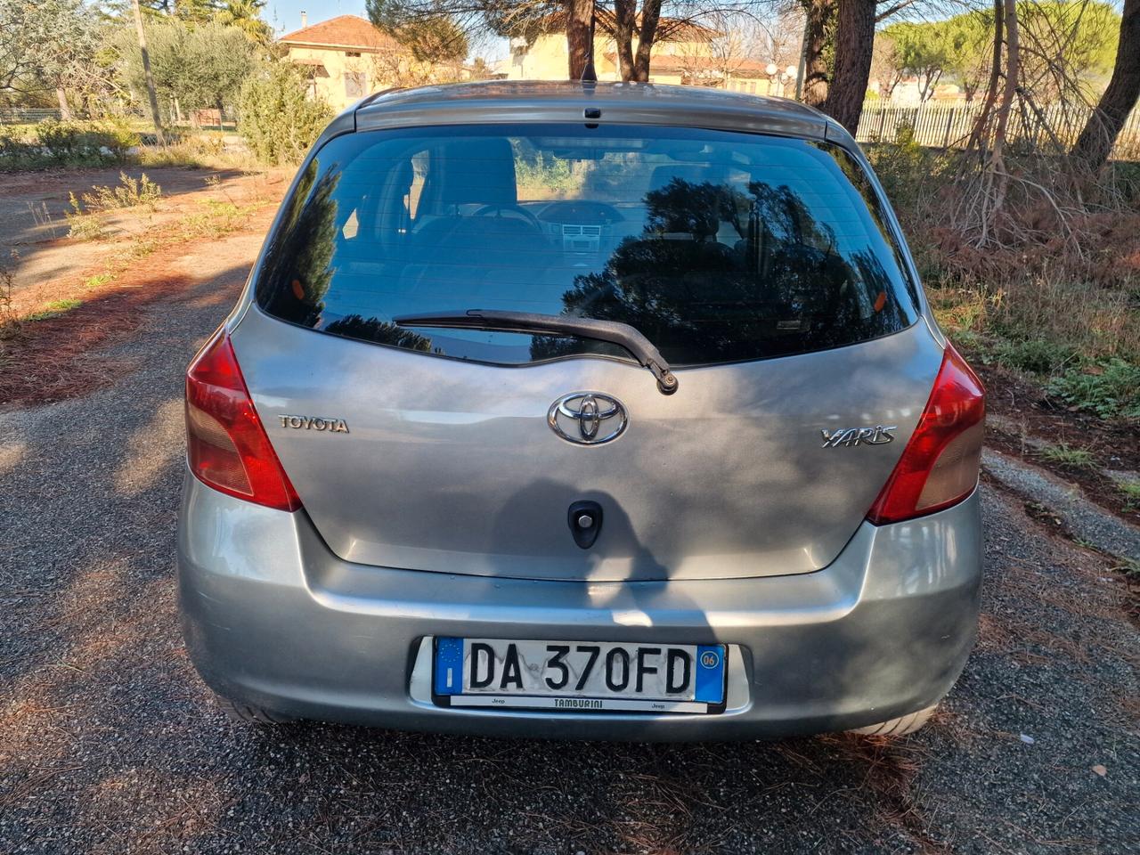 Toyota Yaris 1.4 D-4D 5 porte Sol