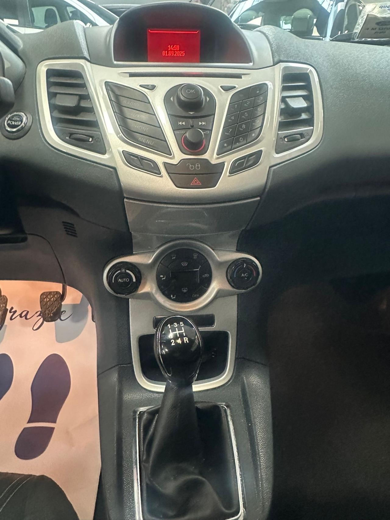 Ford Fiesta 1.4 TDCi 70CV 3P. Titanium OK Neopatentati