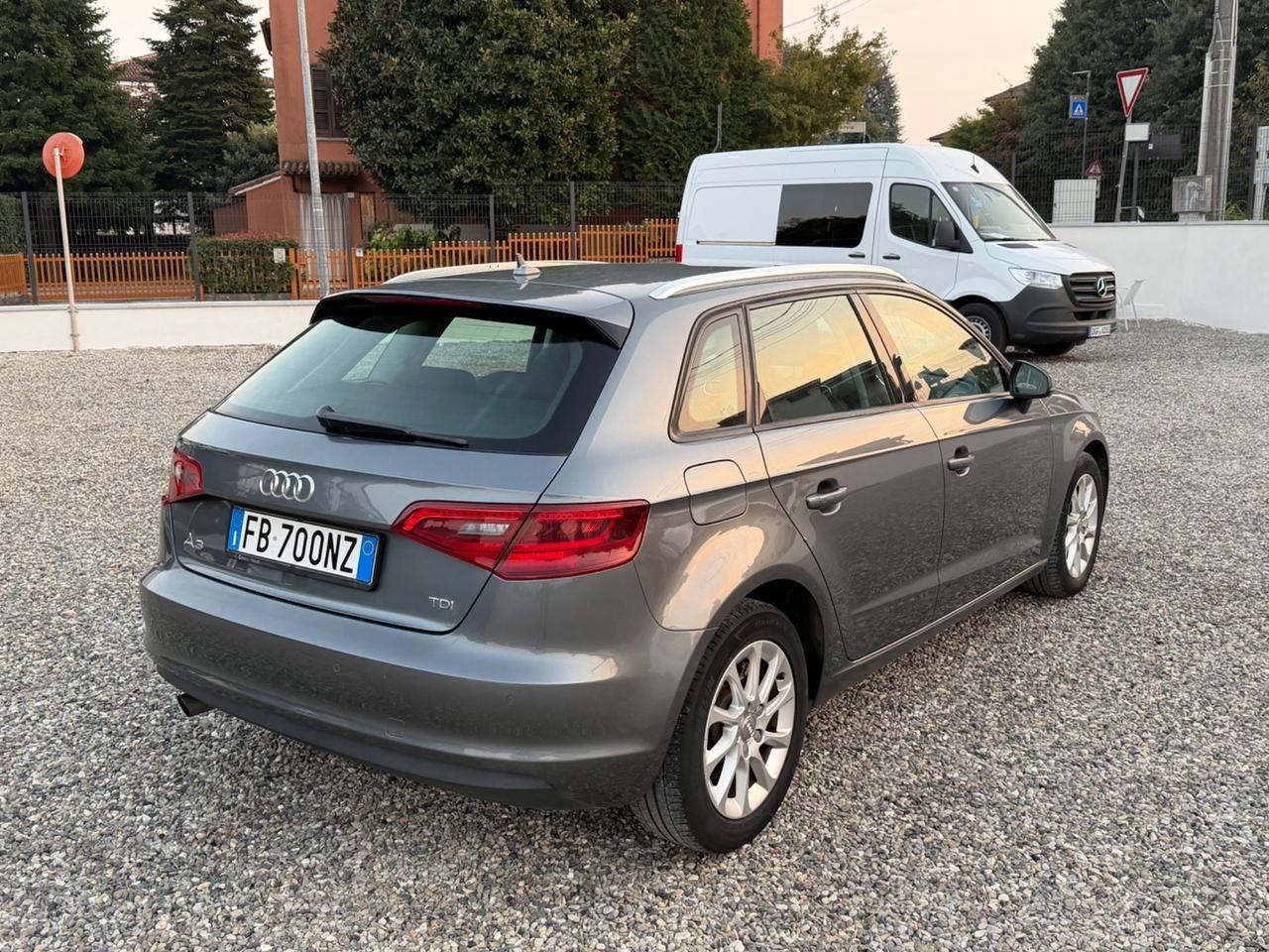 Audi A3 SPB 1.6 TDI clean diesel Attraction