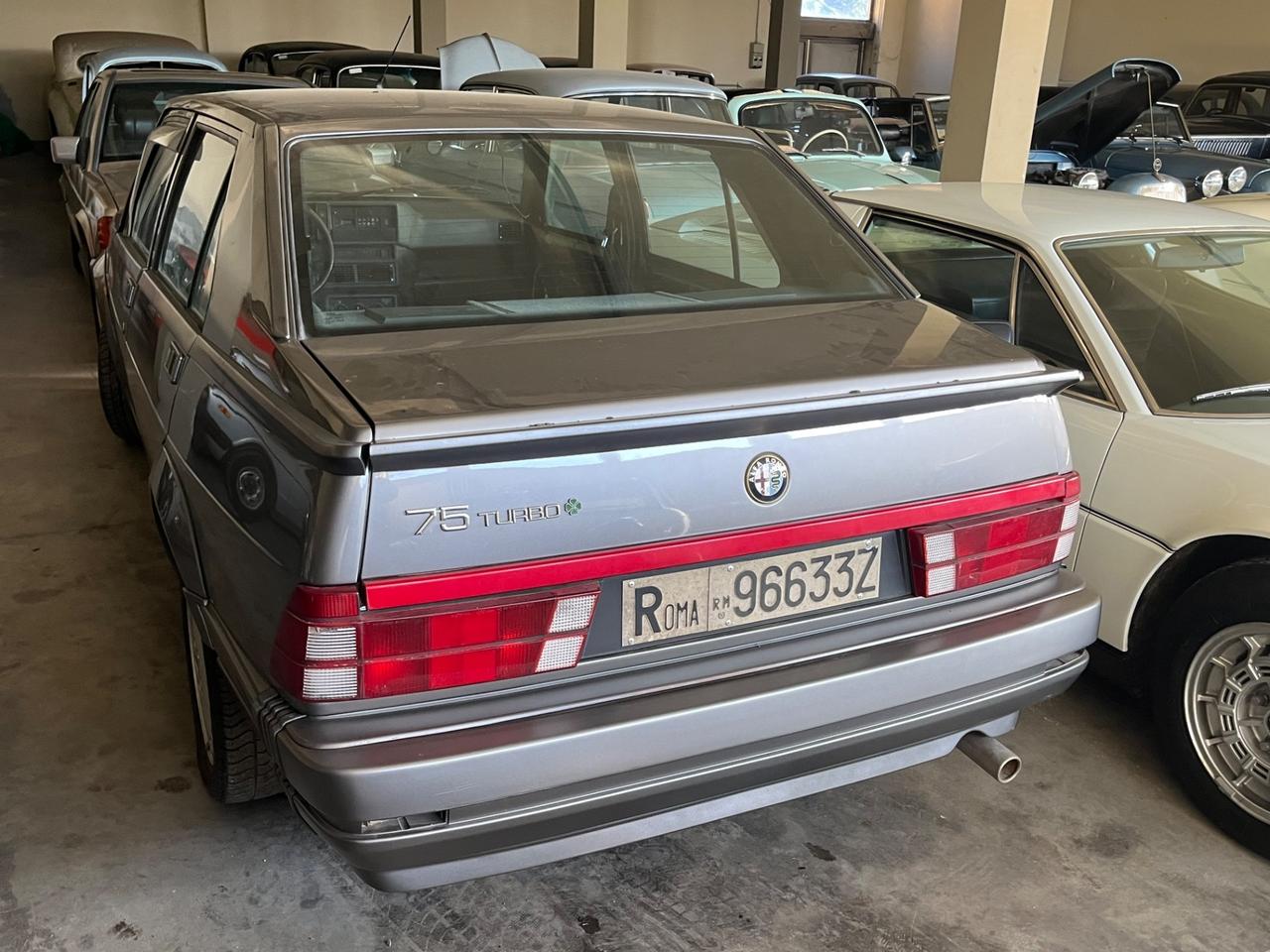 Alfa Romeo 75 Turbo SENZA MOTORE